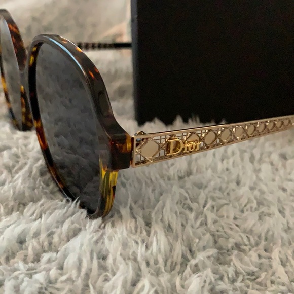 Dior tortoise Sunglasses New - Picture 2 of 9